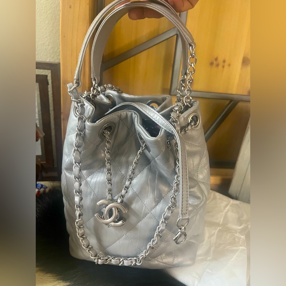 CHANEL CC chain drawstring bucket bag Small